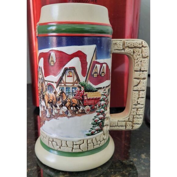 Budweiswer 1998 Grant's Farm Holiday Ceramic Stein - Picture 3 of 4